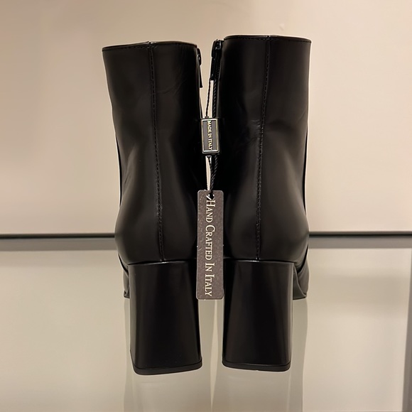 Black Real Italian Leather Boots - Picture 3 of 3